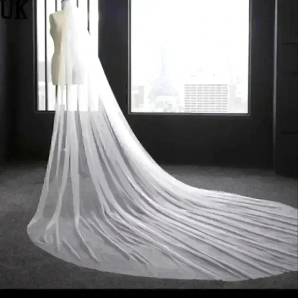 New Veils, White or Ivory - Picture 10 of 16